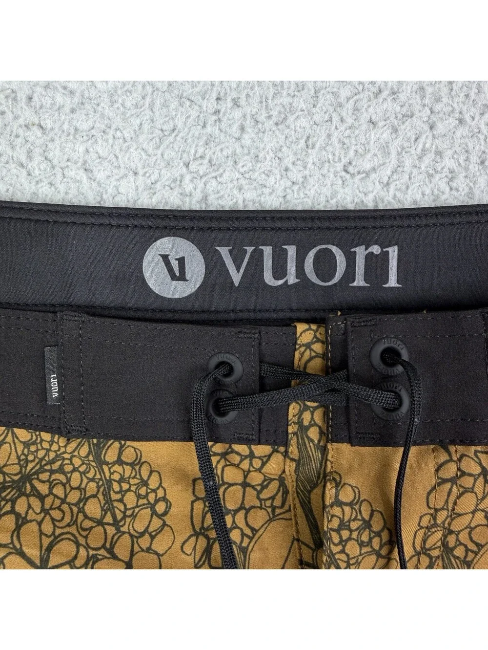 Vuori Men’s SZ 33 Style V383 Infinity Board Shorts Floral Brown Unlined Swim